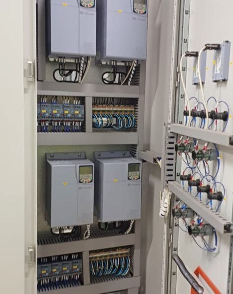 Montagem-de-paineis-elétricos (11)