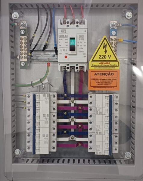 Montagem-de-paineis-elétricos.jpg